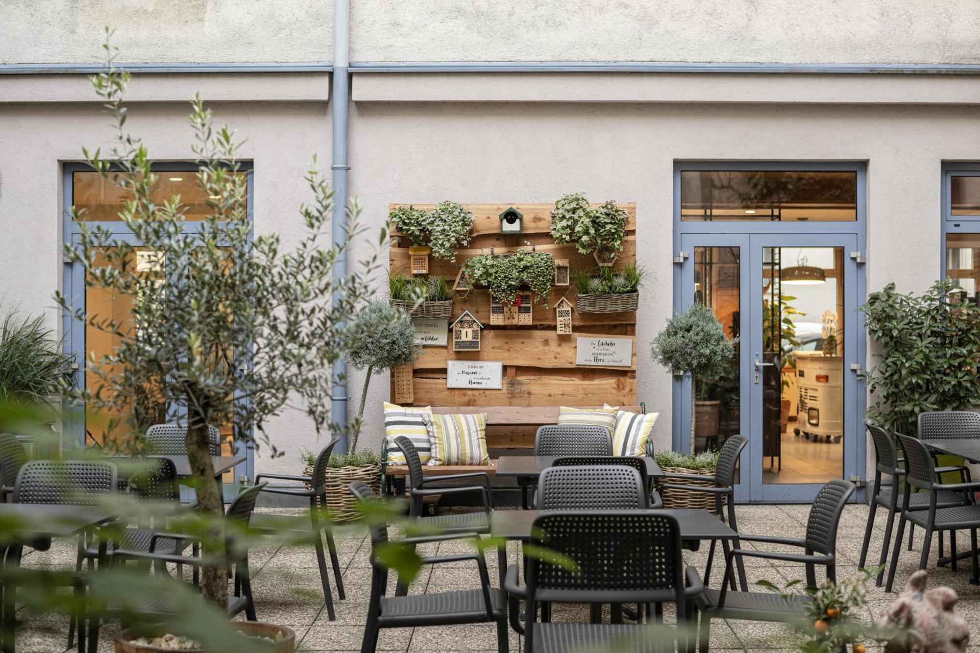 Mynext - Sommerhotel Hotel 2*