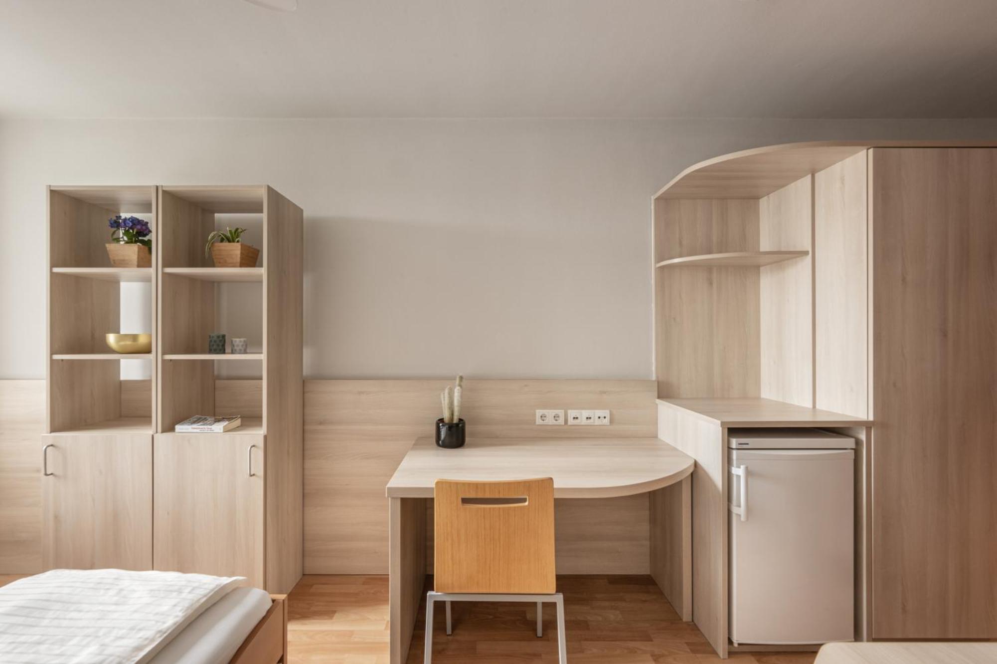 Mynext - Sommerhotel Hotel 2*